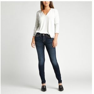 Silvers SUKI MID RISE SKINNY JEANS